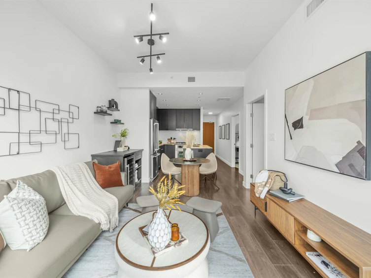 1696 Quebec Street, Vancouver, BC, V6A 3L6 - 9