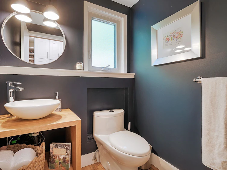 5753 Westport Road, West Vancouver, BC, V7W 2X7 - 11