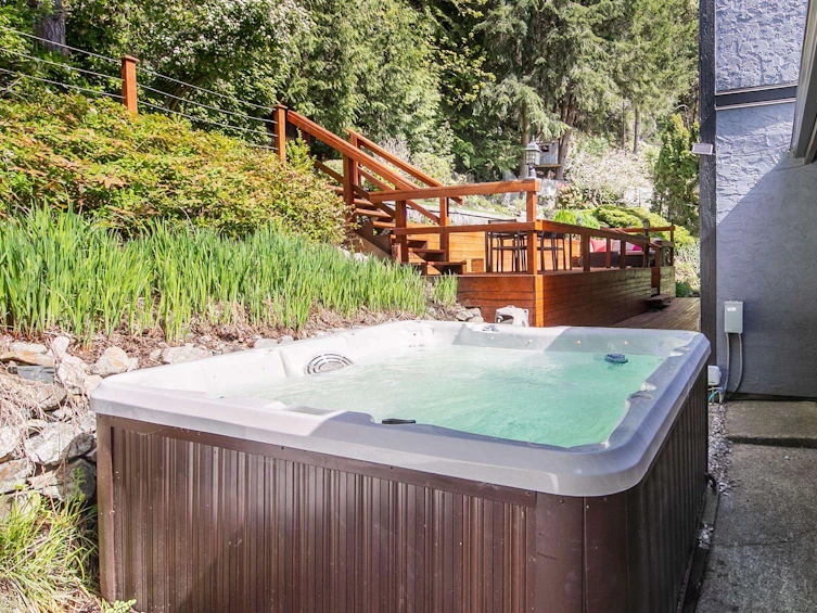 5753 Westport Road, West Vancouver, BC, V7W 2X7 - 25