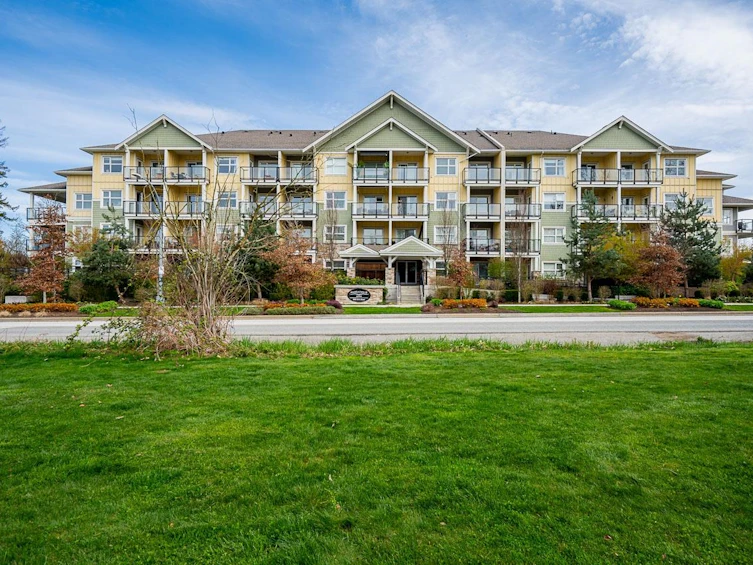 321-5020 221a Street, Langley, BC, V2Y 0V5 - 2