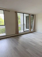 402 6689 Willingdon Avenue