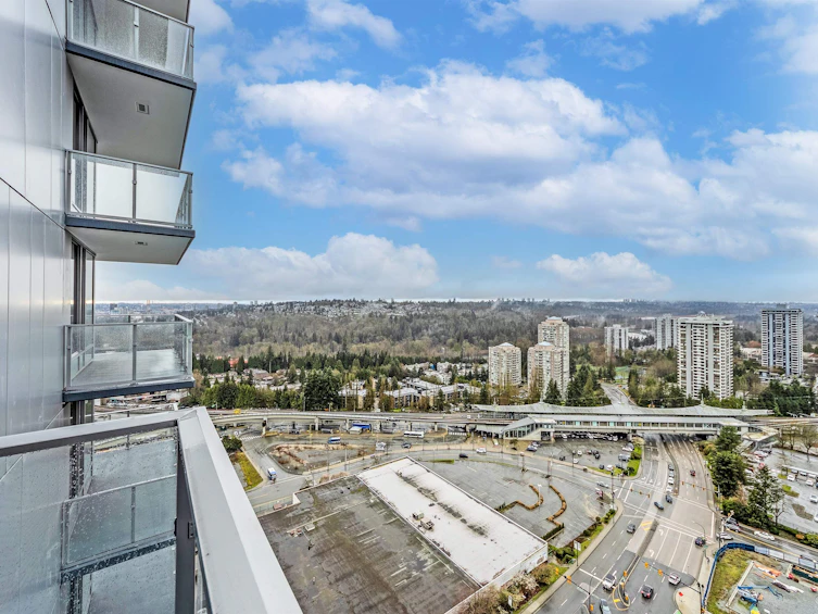 2001-3888 Evergreen Place, Burnaby, BC, V3J 0M3 - 11