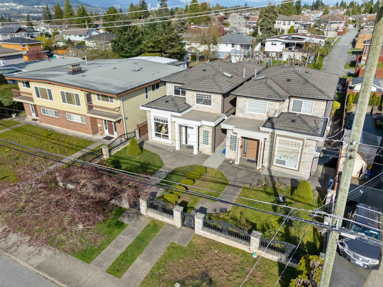 6760 Waltham Avenue, Burnaby, BC, V5H 3V8 - 38