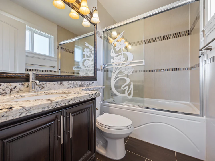 6760 Waltham Avenue, Burnaby, BC, V5H 3V8 - 33