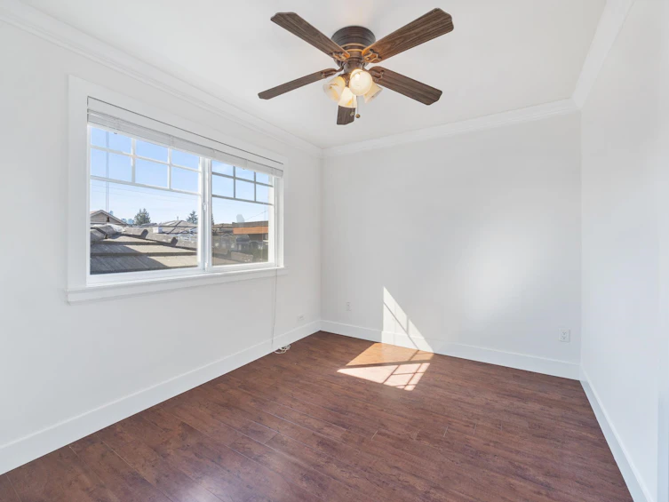 6760 Waltham Avenue, Burnaby, BC, V5H 3V8 - 25