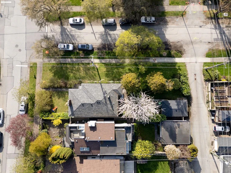 3605 Oxford Street, Vancouver, BC, V5K 1P4 - 23