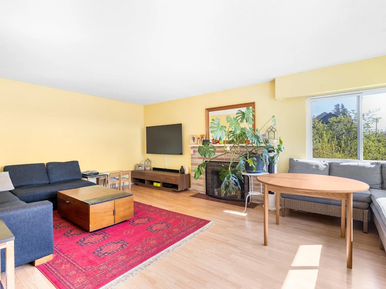 3605 Oxford Street, Vancouver, BC, V5K 1P4 - 5