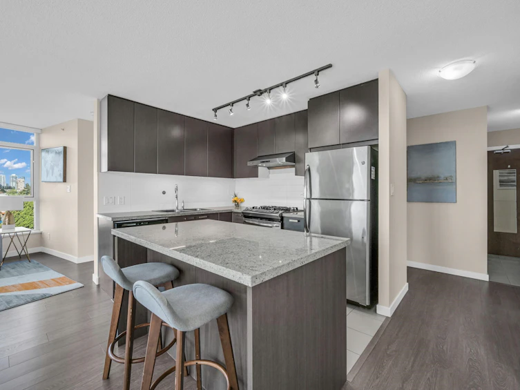 807-6688 Arcola Street, Burnaby, BC, V5E 0B3 - 10