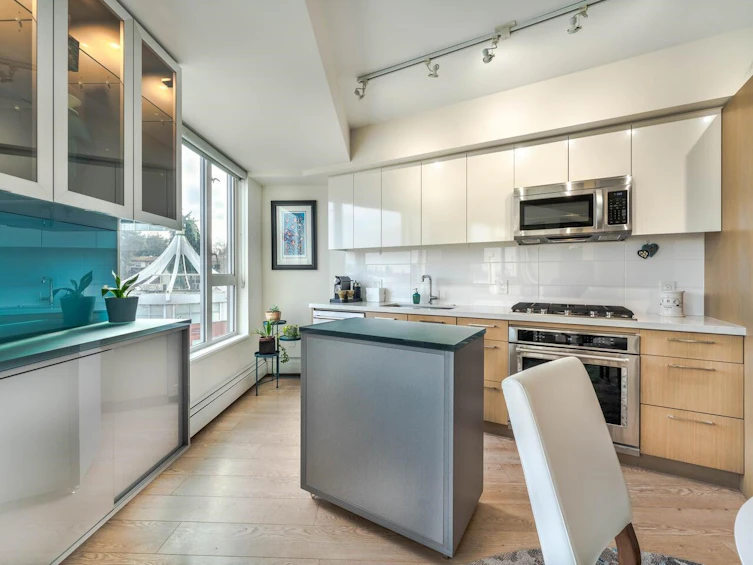 609-417 Great Northern Way, Vancouver, BC, V5T 0G7 - 4