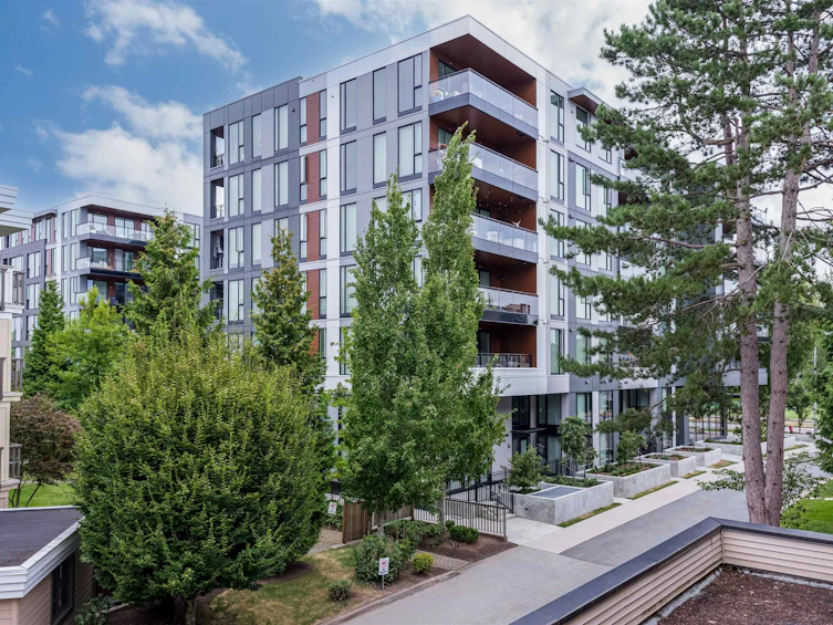 214-1850 E Southmere Crescent, Surrey, BC, V4A 6Y6 - 23