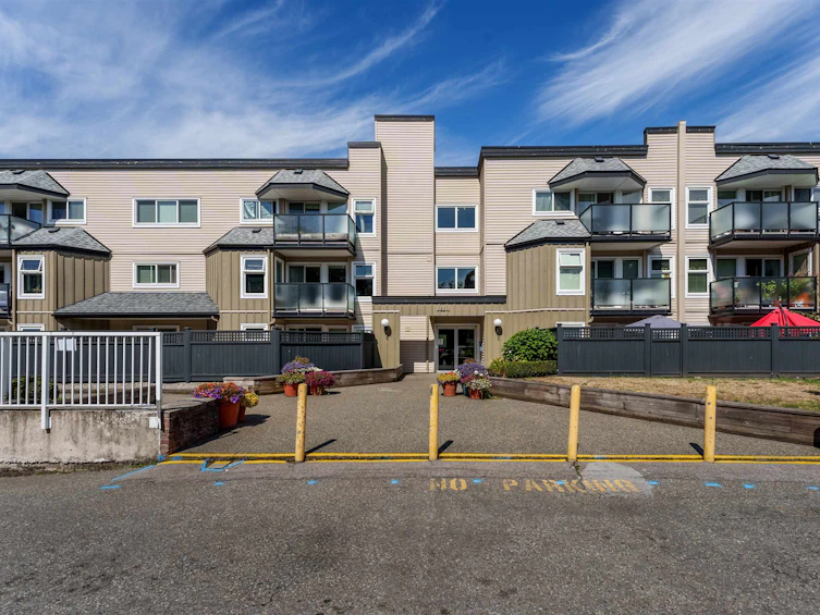 214-1850 E Southmere Crescent, Surrey, BC, V4A 6Y6 - 6