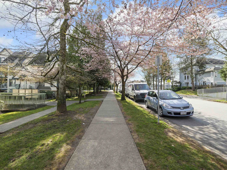 2-7503 18th Street, Burnaby, BC, V3N 5E8 - 27