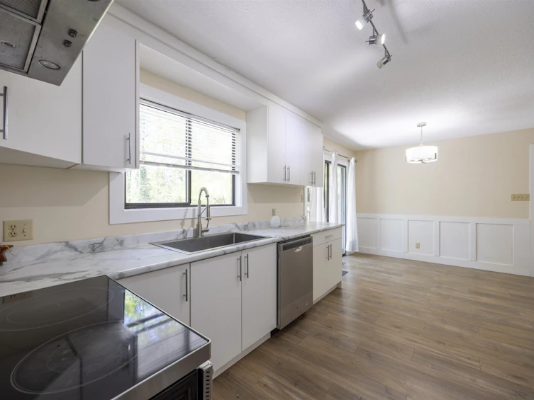13025 238 Street, Maple Ridge, BC, V4R 2S4 - 13