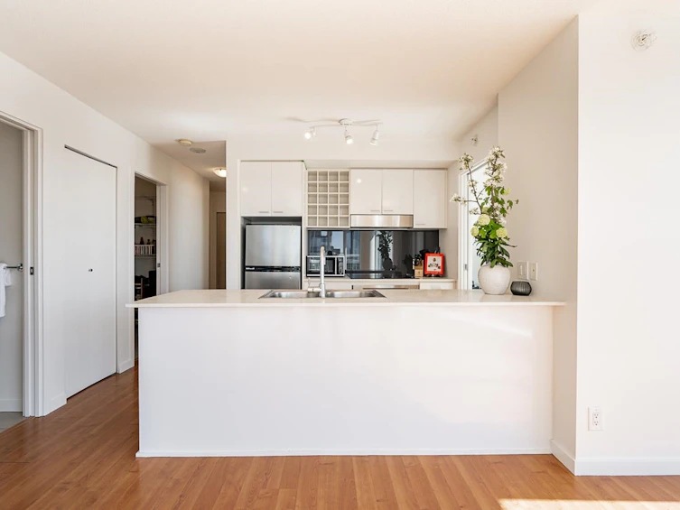 2803-111 W Georgia Street, Vancouver, BC, V6B 1T8 - 10