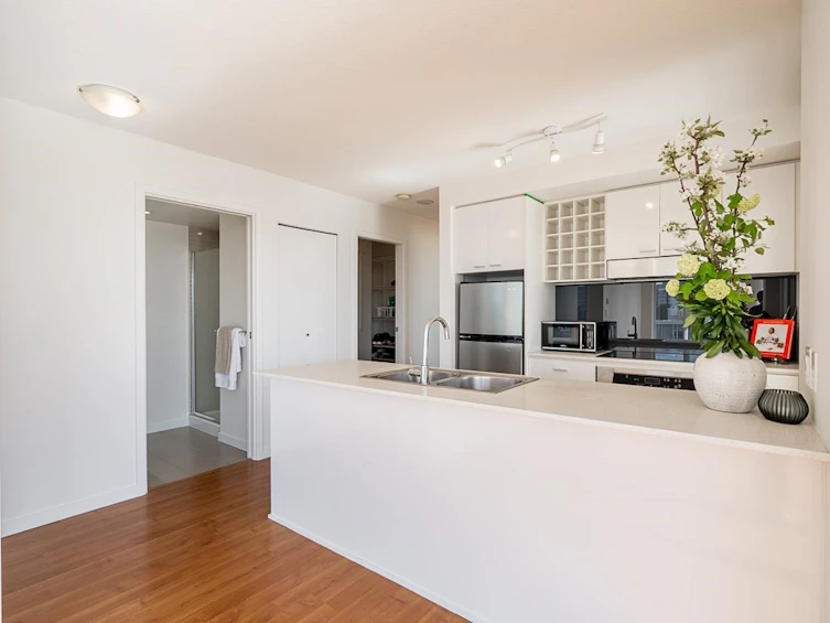 2803-111 W Georgia Street, Vancouver, BC, V6B 1T8 - 11