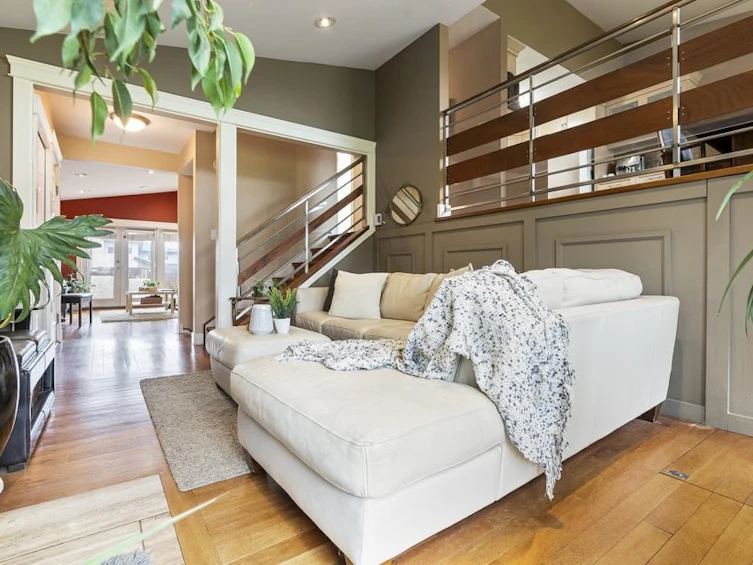 5006 Maitland Street, Burnaby, BC, V5H 1N5 - 5