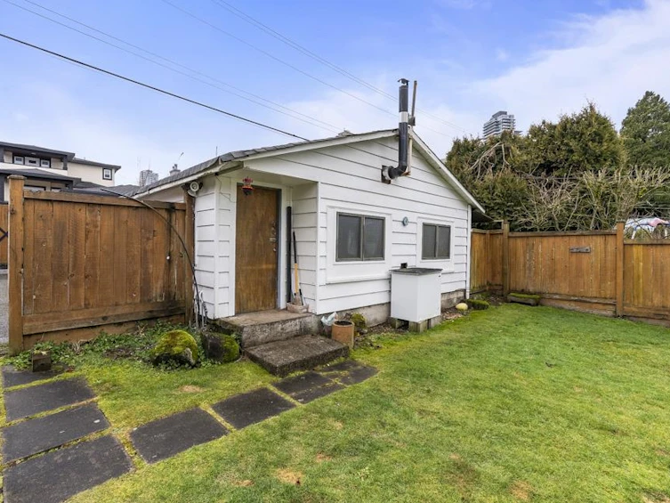 5006 Maitland Street, Burnaby, BC, V5H 1N5 - 38