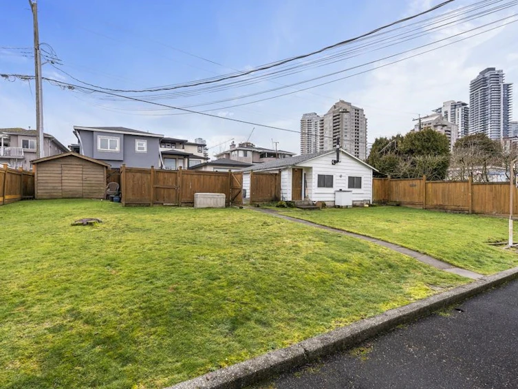 5006 Maitland Street, Burnaby, BC, V5H 1N5 - 40
