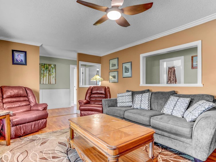 12451 203 Street, Maple Ridge, BC, V2X 4W3 - 5