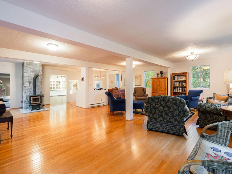 850 Bolton Road, Bowen Island, BC, V0N 1G2 - 3