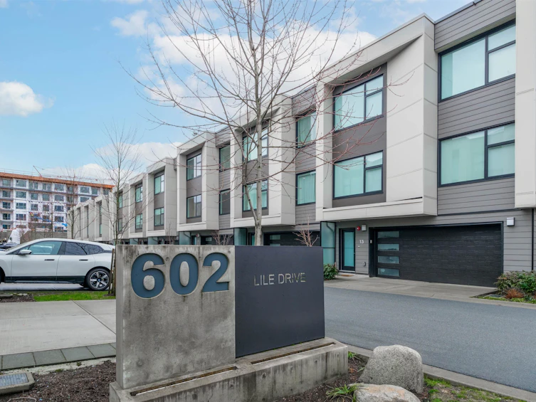 15-602 Lile Drive, North Vancouver, BC, V7G 0B3 - 28