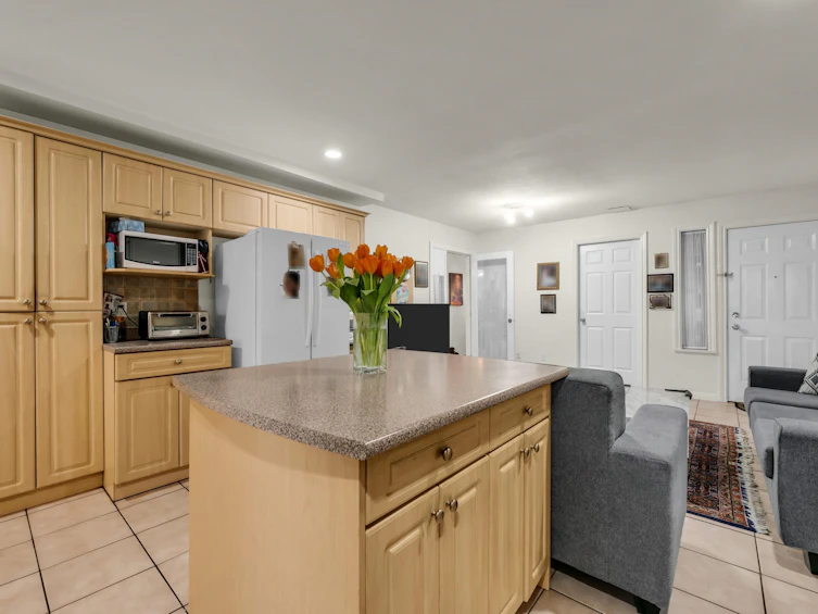 2820 Boundary Road, Vancouver, BC, V5M 3Z8 - 12