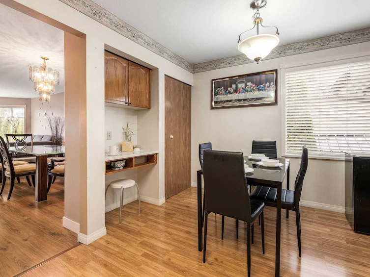 15299 93a Avenue, Surrey, BC, V3R 0E6 - 11