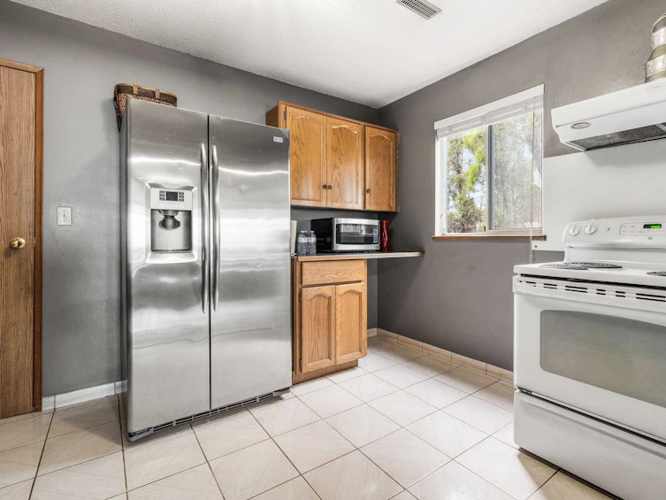 15299 93a Avenue, Surrey, BC, V3R 0E6 - 26