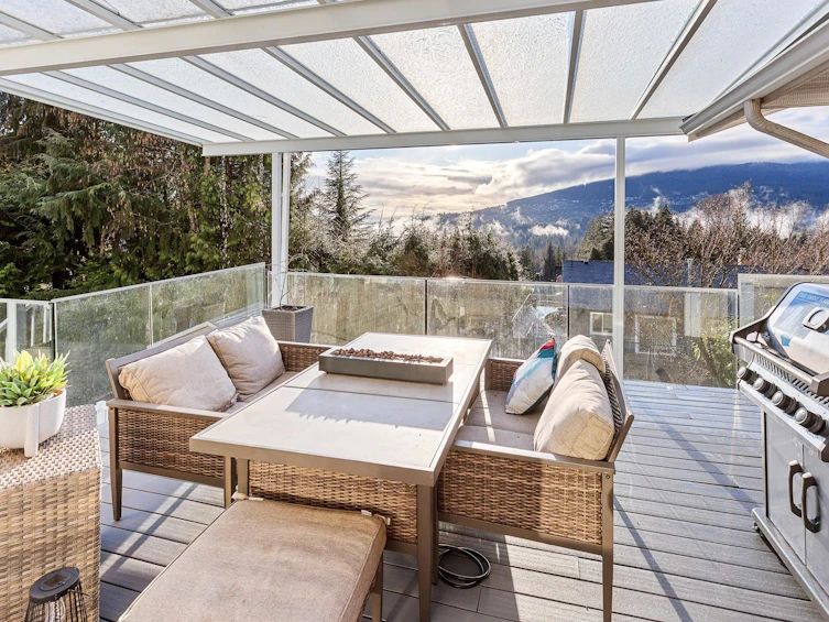 5117 Francisco Court, North Vancouver, BC, V7R 3K4 - 27