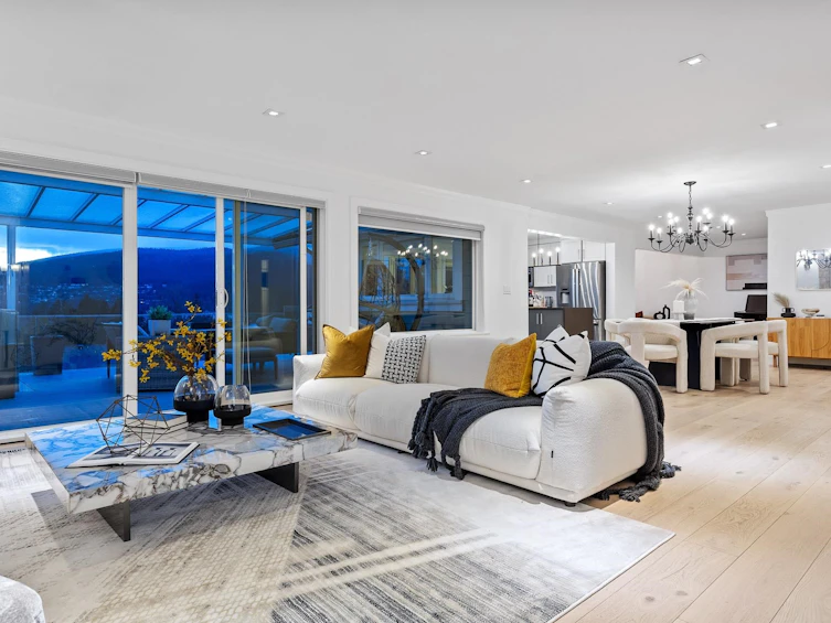 5117 Francisco Court, North Vancouver, BC, V7R 3K4 - 6