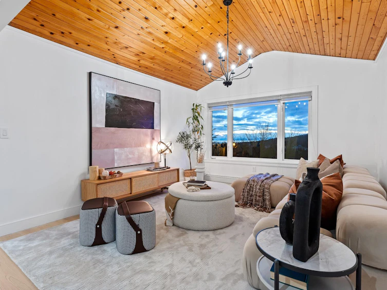 5117 Francisco Court, North Vancouver, BC, V7R 3K4 - 19