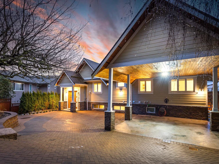 5117 Francisco Court, North Vancouver, BC, V7R 3K4 - 37