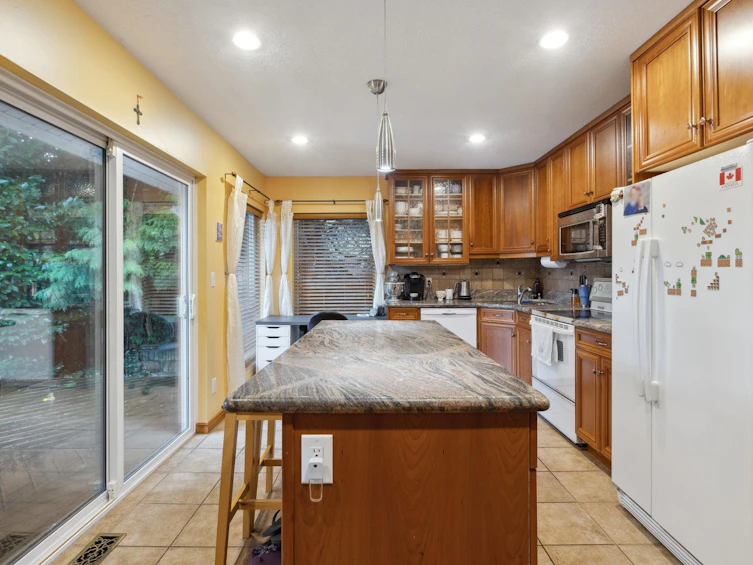 1481 E 20th Street, North Vancouver, BC, V7J 1M9 - 14