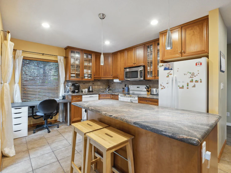 1481 E 20th Street, North Vancouver, BC, V7J 1M9 - 15
