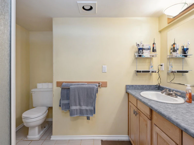 1481 E 20th Street, North Vancouver, BC, V7J 1M9 - 29