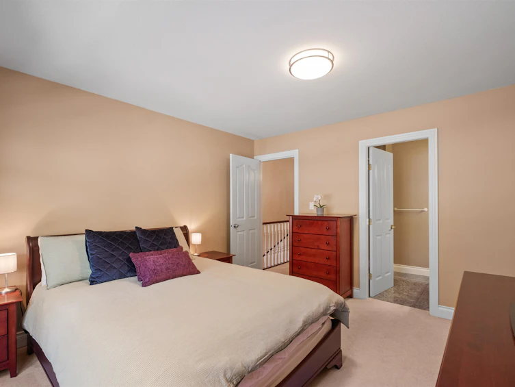4905 Chalet Place, North Vancouver, BC, V7R 4X4 - 27