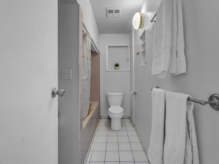 4772 Inverness Street, Vancouver, BC, V5V 4X6 - 8