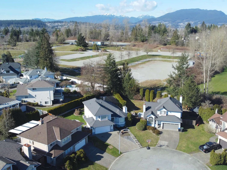 1257 Knights Court, Port Coquitlam, BC, V3C 5N3 - 39