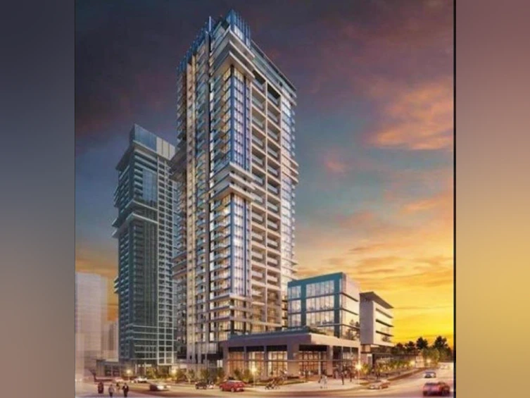 2207-13675 107a Avenue, Surrey, BC, V3T 2H2