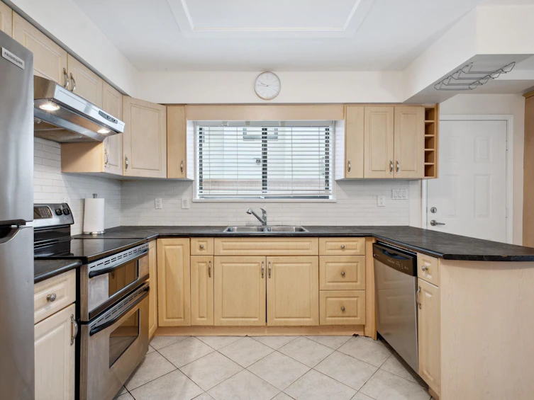 4487 Napier Street, Burnaby, BC, V5C 3H2 - 32