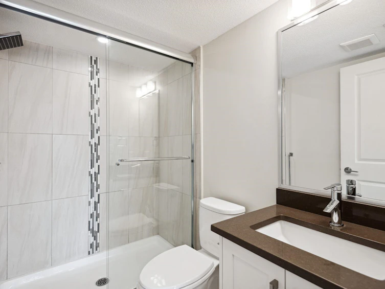 304-7908 15th Avenue, Burnaby, BC, V3N 0G6 - 16