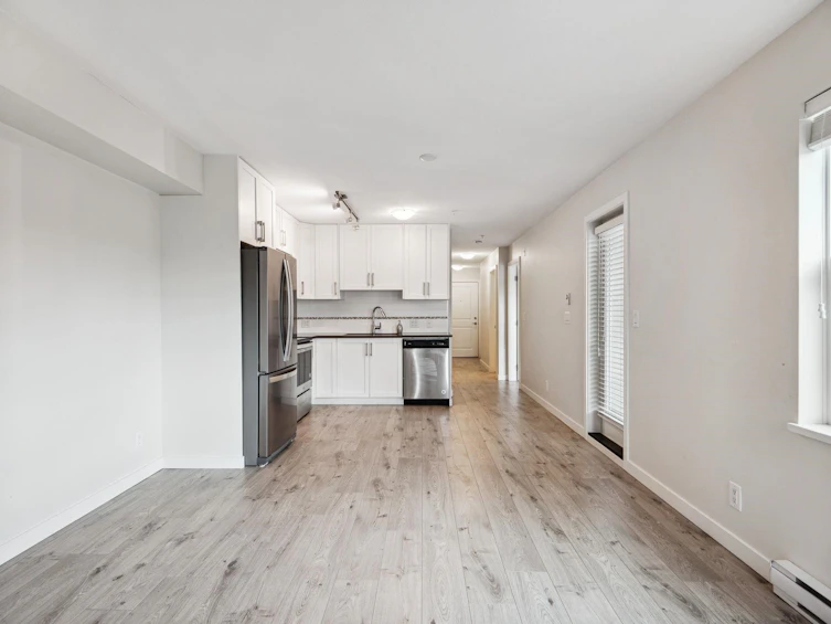 304-7908 15th Avenue, Burnaby, BC, V3N 0G6 - 9