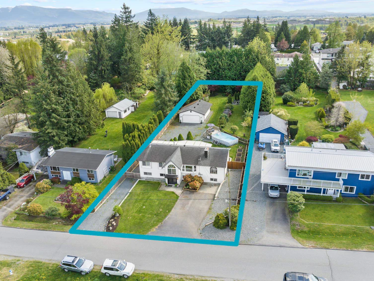 29390 Duncan Avenue, Abbotsford, BC, V4X 1J5