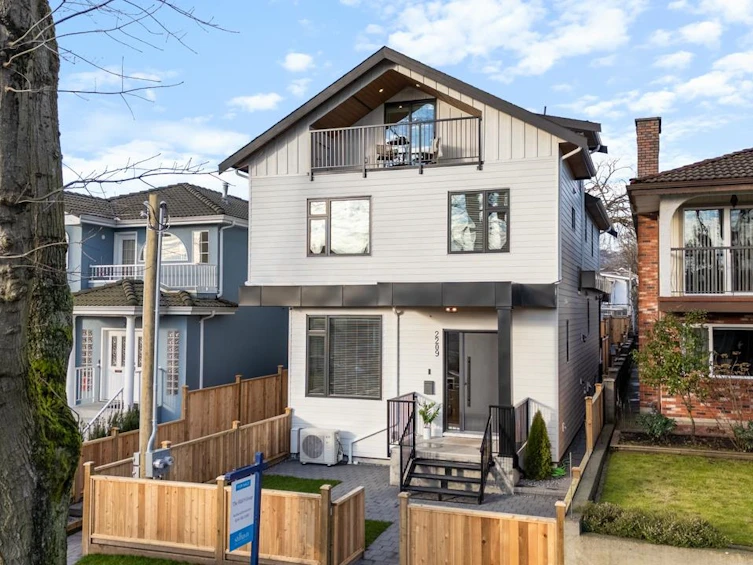 2207 E 7th Avenue, Vancouver, BC, V5N 1S8 - 27