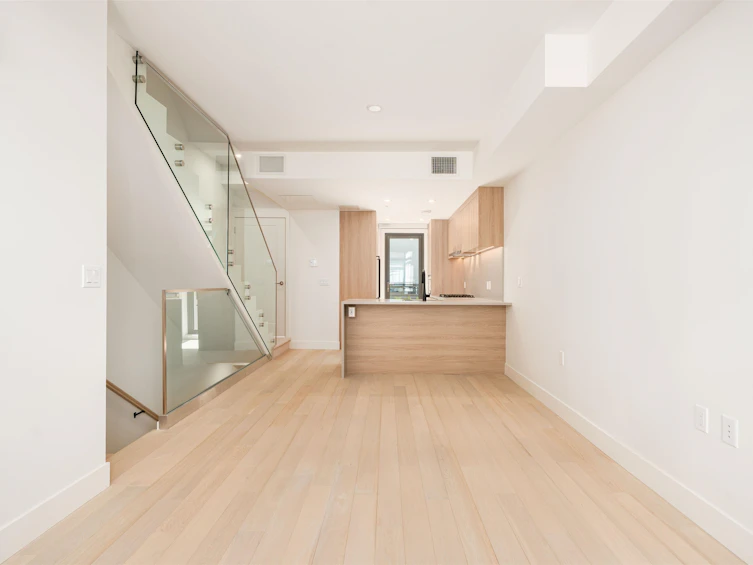 6358 Oak Street, Vancouver, BC, V6M 2W4 - 11