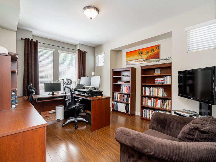 18153 70 Avenue, Surrey, BC, V3S 6Z1 - 16