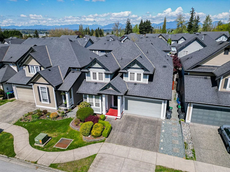 18153 70 Avenue, Surrey, BC, V3S 6Z1 - 39