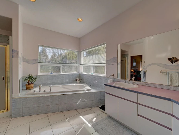 6501 North Gale Avenue, Sechelt, BC, V7Z 0L1 - 26