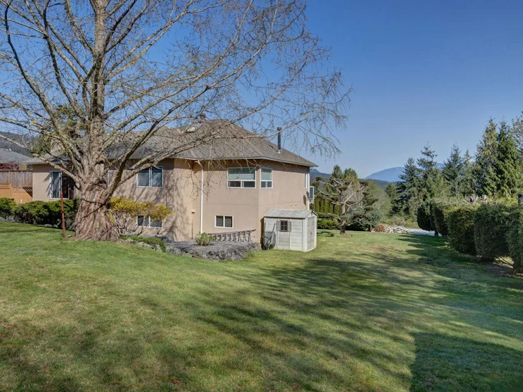 6501 North Gale Avenue, Sechelt, BC, V7Z 0L1 - 37