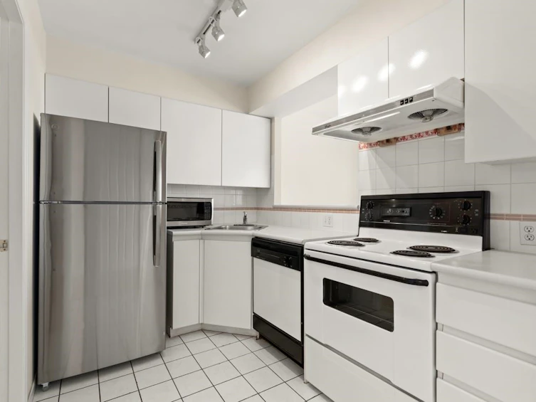 1007-888 Pacific Street, Vancouver, BC, V6Z 2S6 - 16